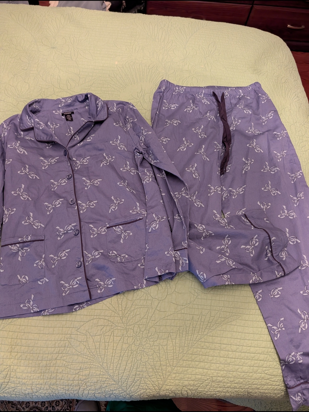 La Lingerie Pajama Set - Button Front Top & Drawstring Pants